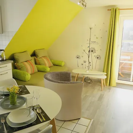 Schöne-aussicht Apartment *